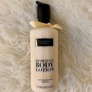 Victoria's Secret Other - VS Coconut Milk Hydrating Body Lotion Victoria's Secret Other - VS Coconut Milk Hydrating Body Lotion